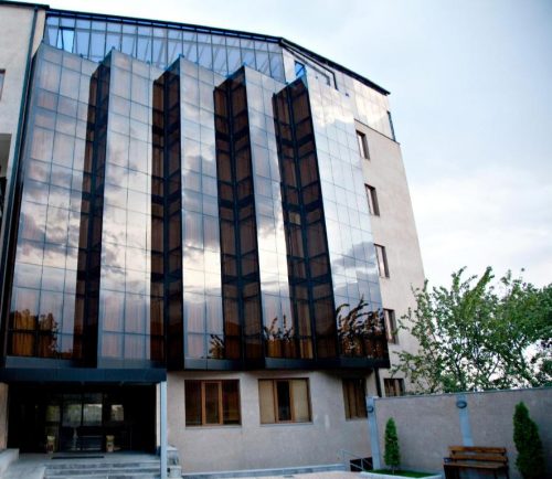 Hotel regineh(ایروان)